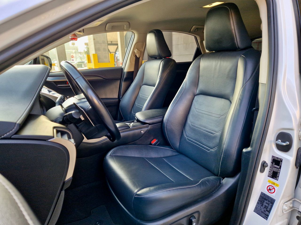 Lexus NX 300h - Foto 4