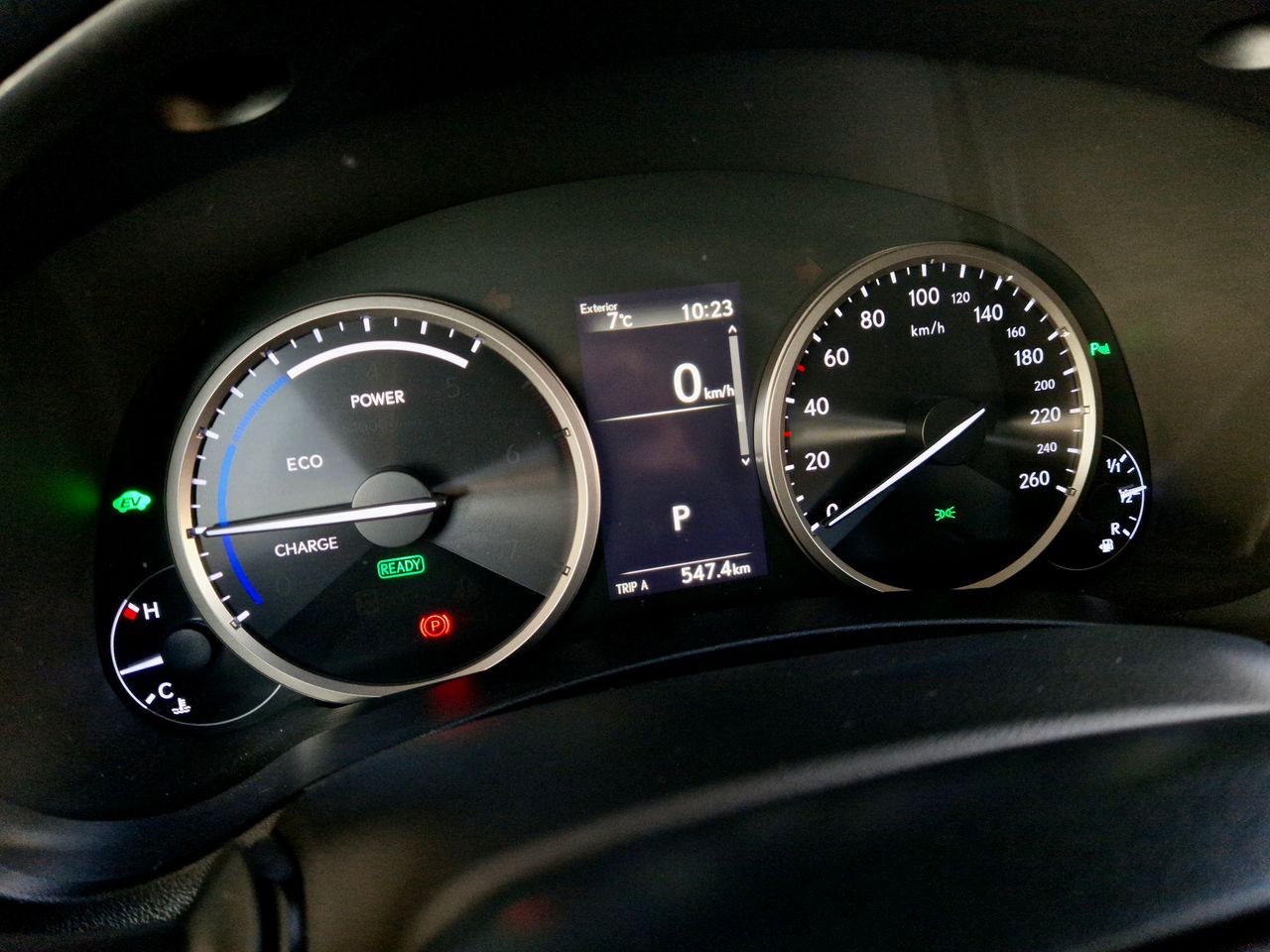 Lexus NX 300h - Foto 15