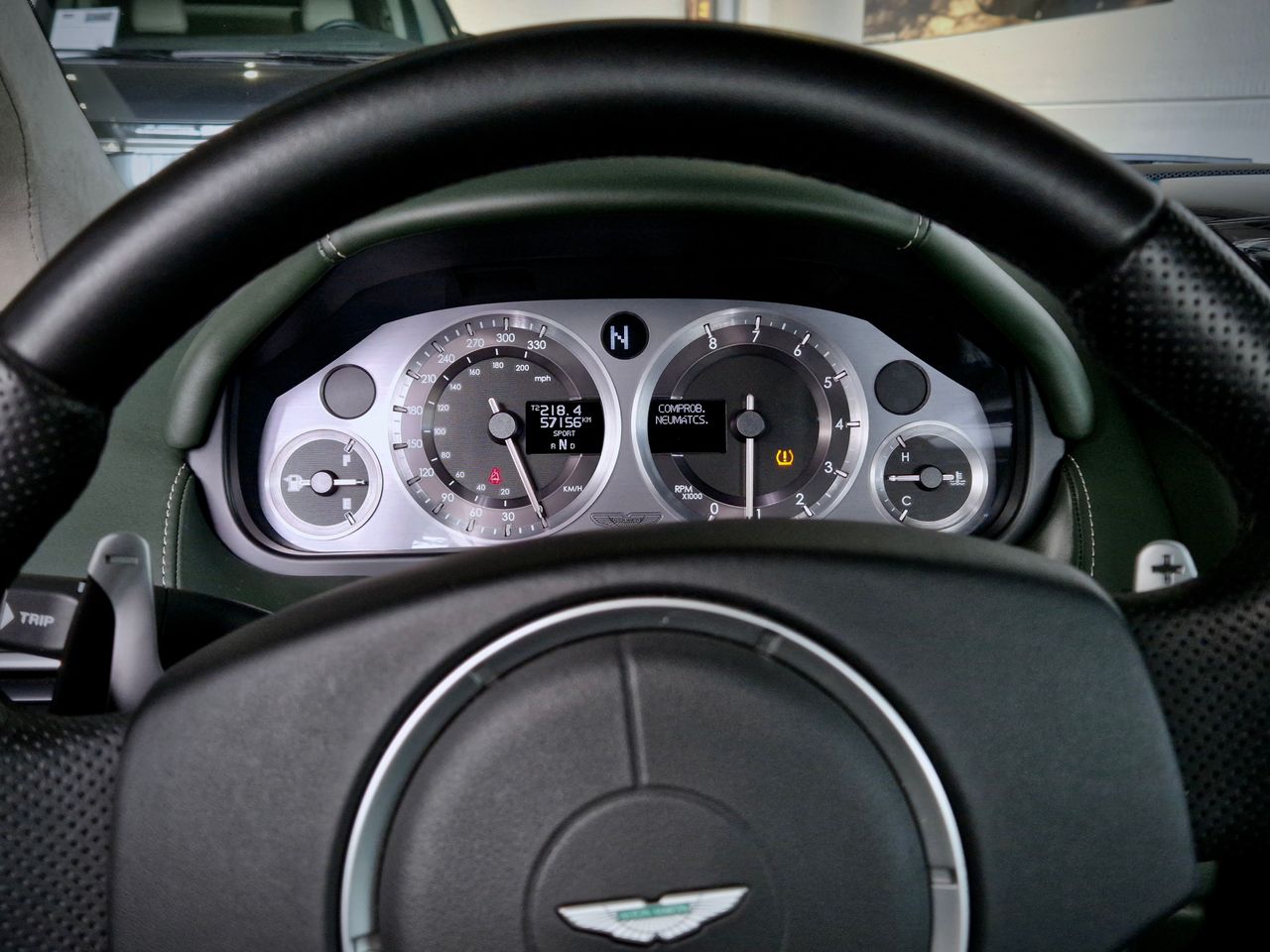 Aston martin V8 Vantage Sportshift - Foto 24