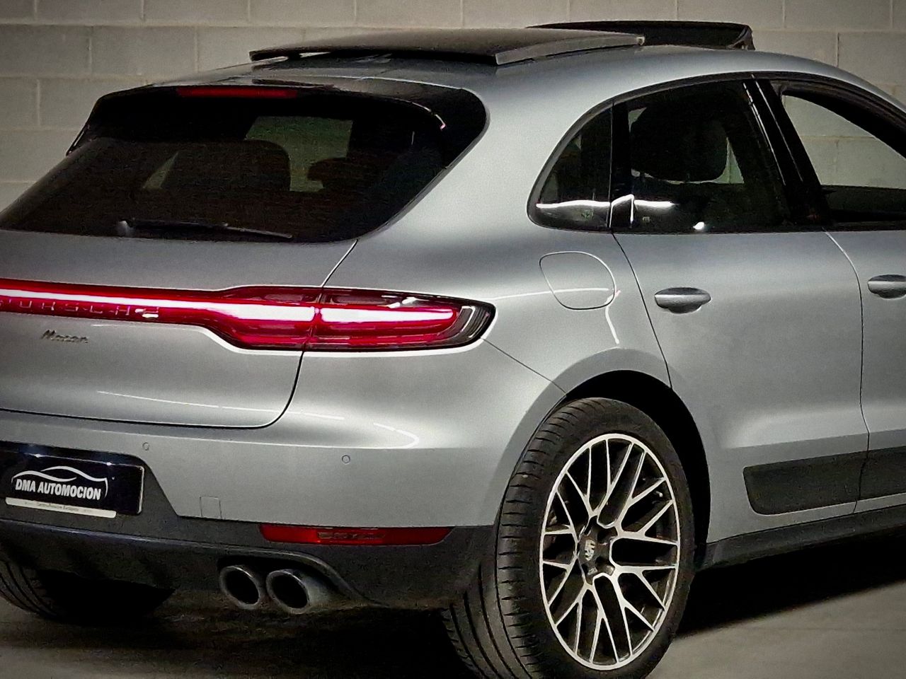 Porsche Macan . - Foto 25