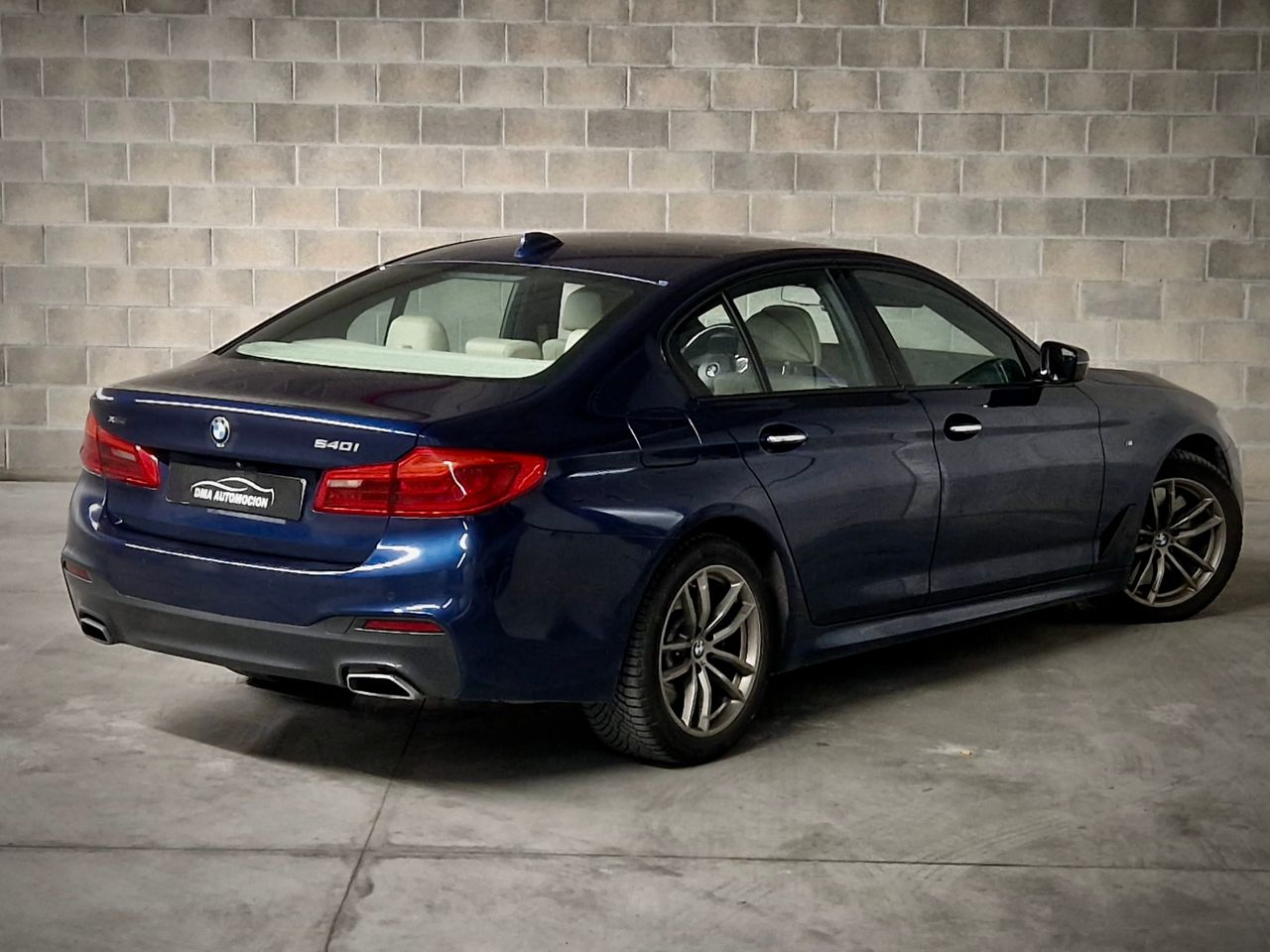 BMW Serie 5 540i XDrive - Foto 25