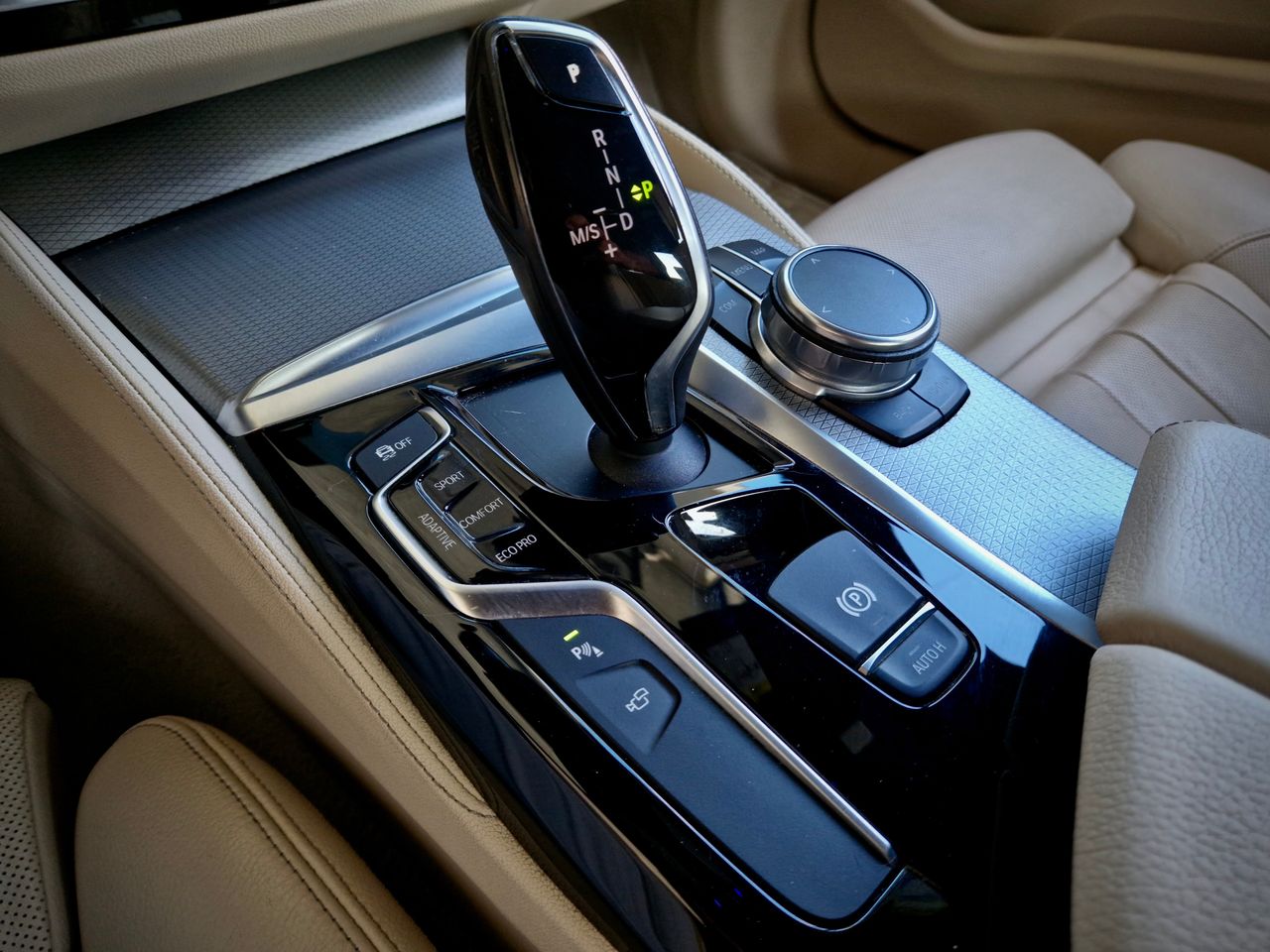 BMW Serie 5 540i XDrive - Foto 21