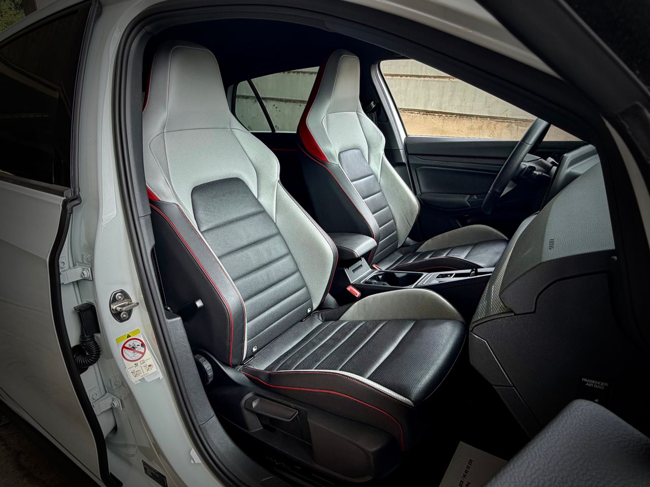 Volkswagen Golf GTI. - Foto 9