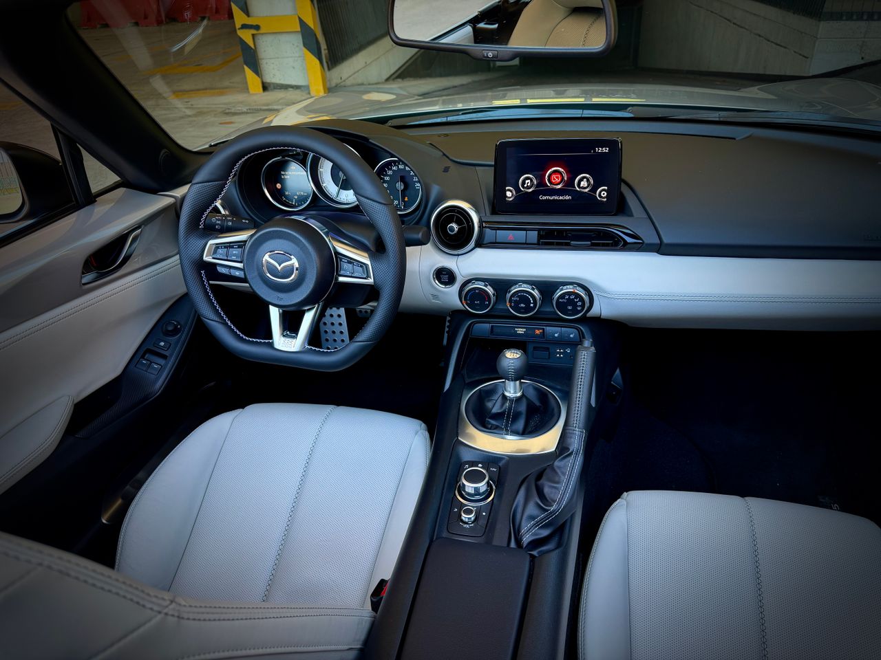 Mazda MX-5  SKYACTIV KIZUNA - Foto 16