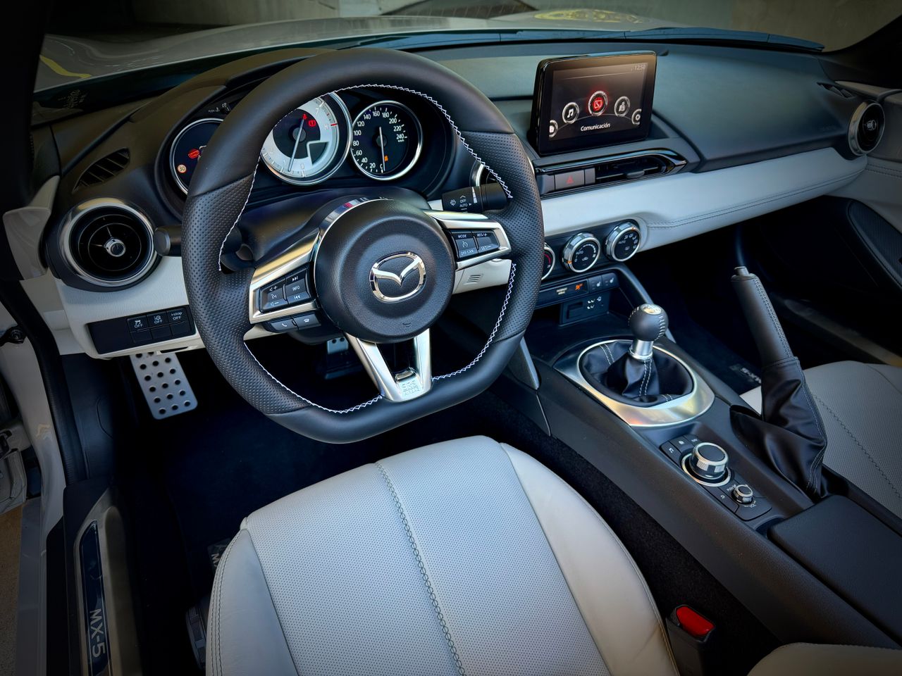 Mazda MX-5  SKYACTIV KIZUNA - Foto 25