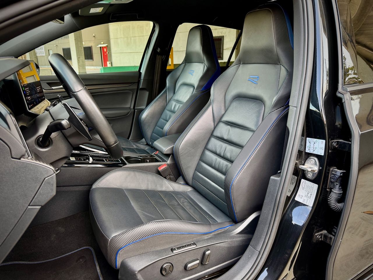 Volkswagen Golf R Black Edition 2.0 TSI 245 kW - Foto 4