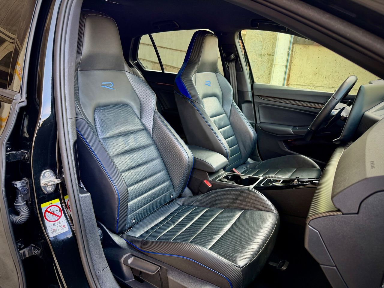 Volkswagen Golf R Black Edition 2.0 TSI 245 kW - Foto 13