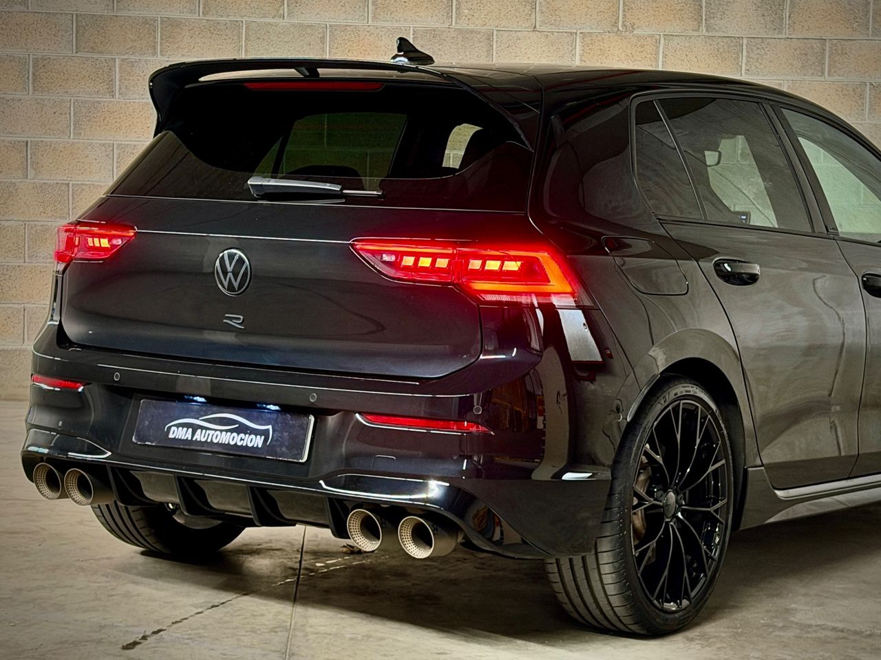 Volkswagen Golf R Black Edition 2.0 TSI 245 kW - Foto 24