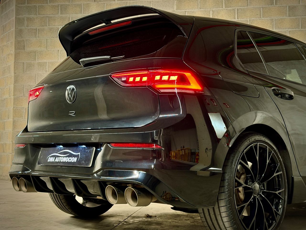 Volkswagen Golf R Black Edition 2.0 TSI 245 kW - Foto 30