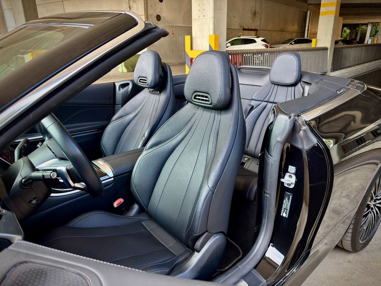 Mercedes CLE 300 4MATIC Cabrio - Foto 4