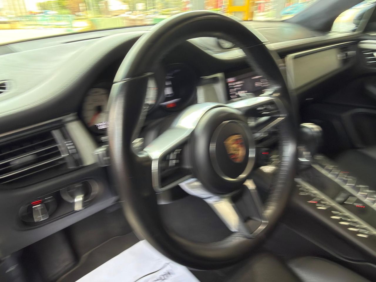 Porsche Macan Turbo - Foto 15