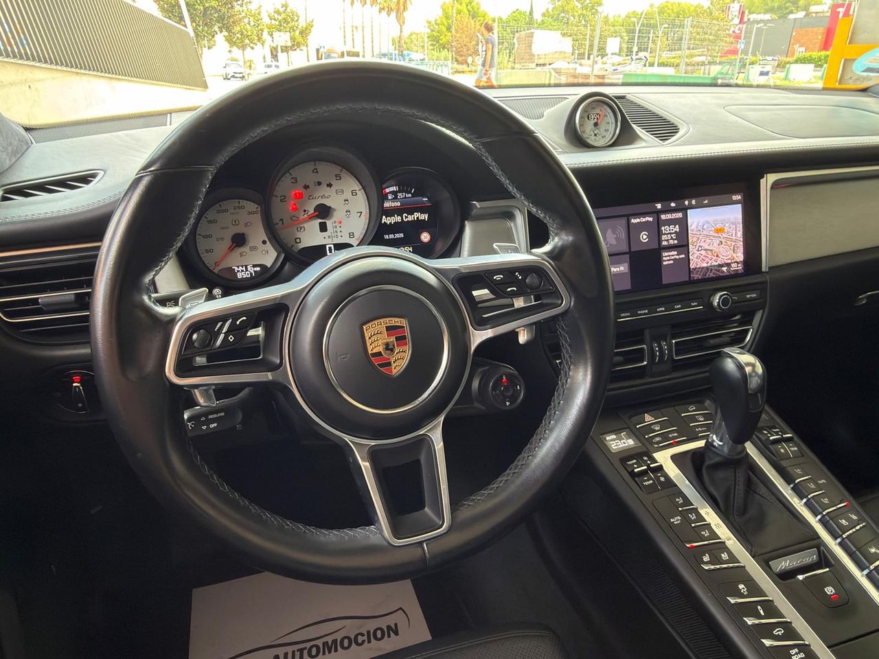 Porsche Macan Turbo - Foto 25