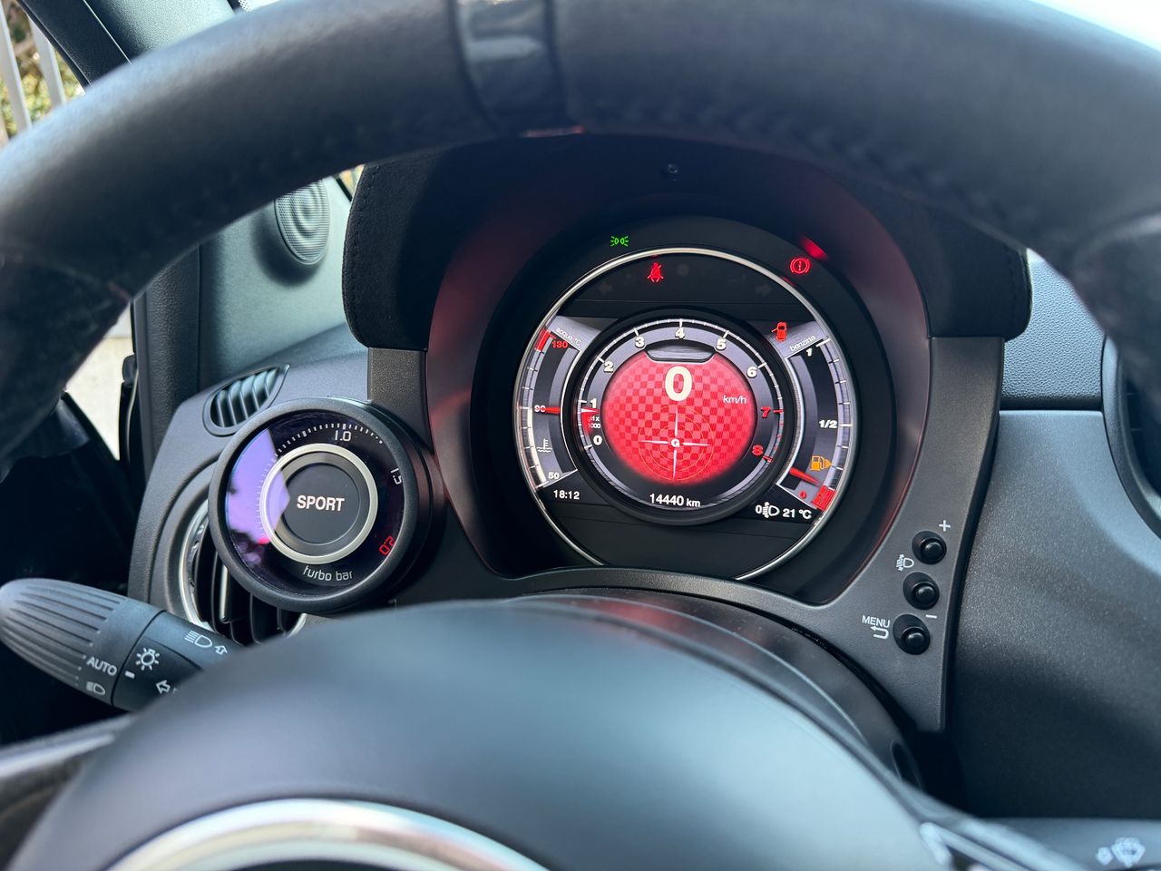 Abarth 695 695 1.4 T-JET 132 kW - Foto 28