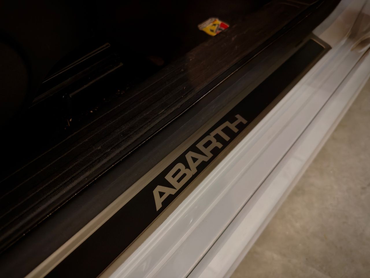 Abarth 595 1.4 T-JET 121 kW - Foto 29