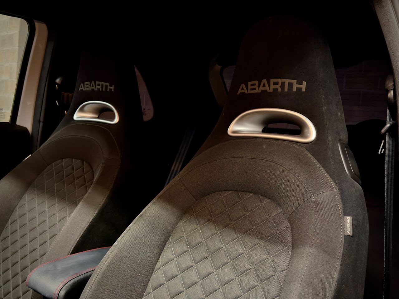 Abarth 595 1.4 T-JET 121 kW - Foto 4