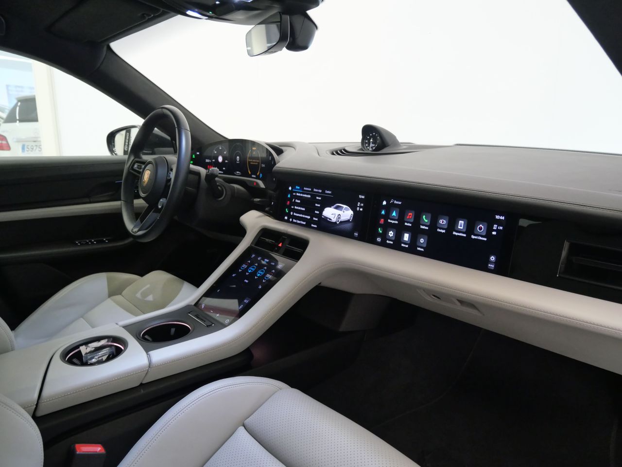 Porsche Taycan TURBO - foto 22