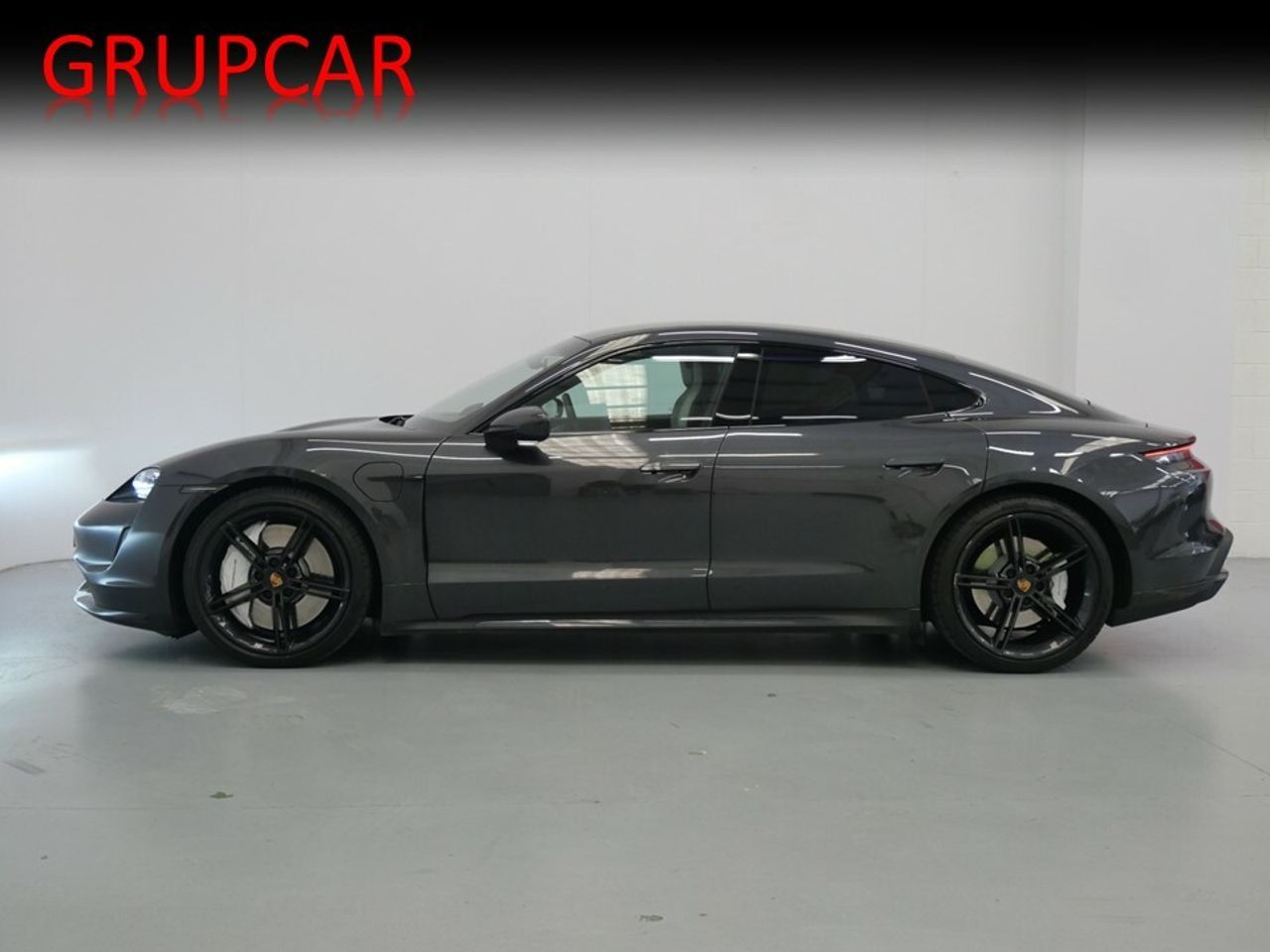 Porsche Taycan TURBO - foto 6