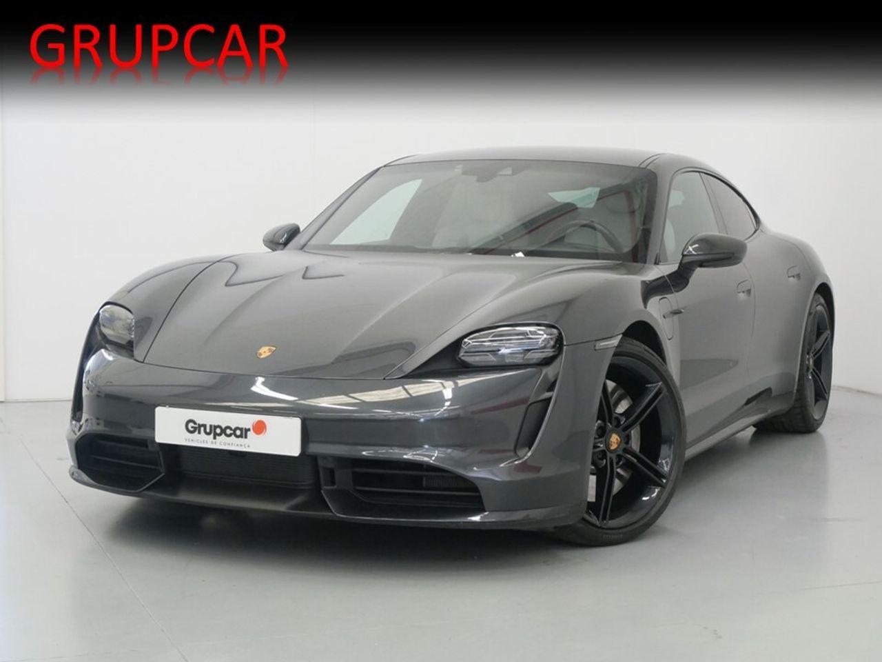 Neumaticos 285 30 r19  de segunda mano - porsche taycan 2020 /