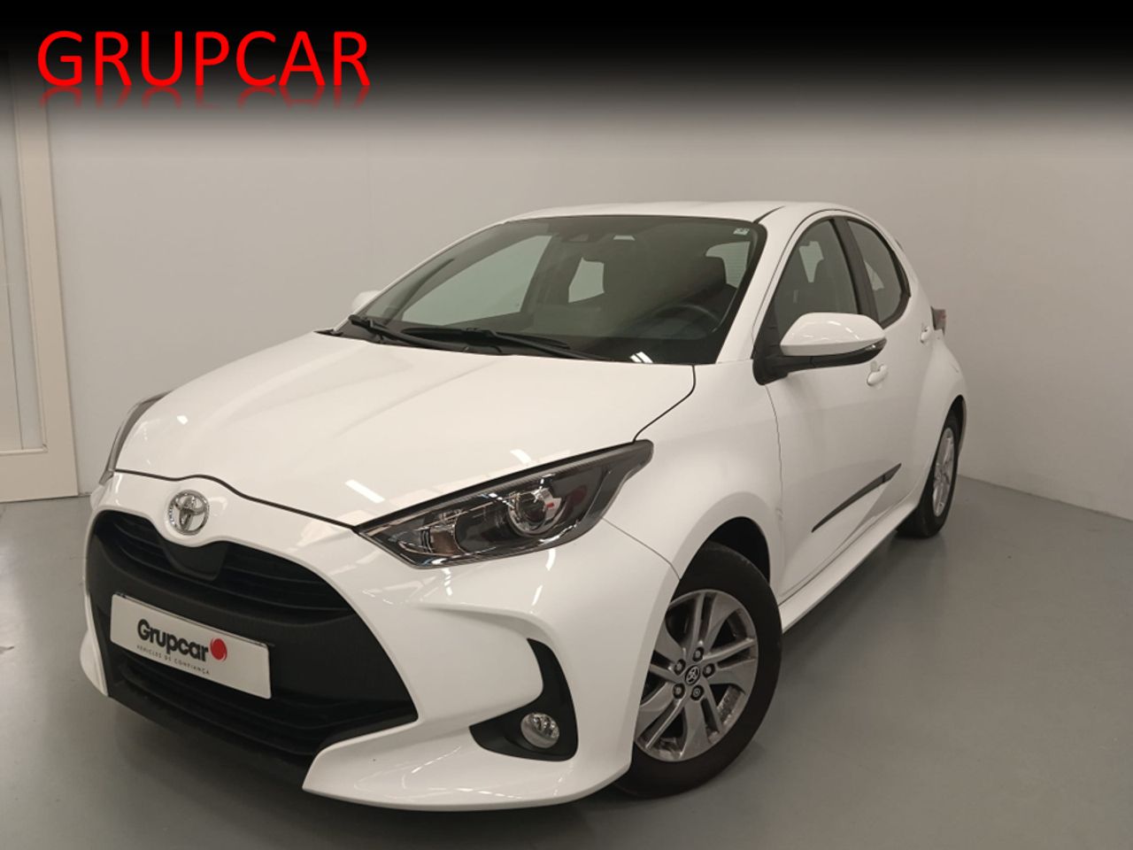 toyota yaris 2023 / foto grande (2)