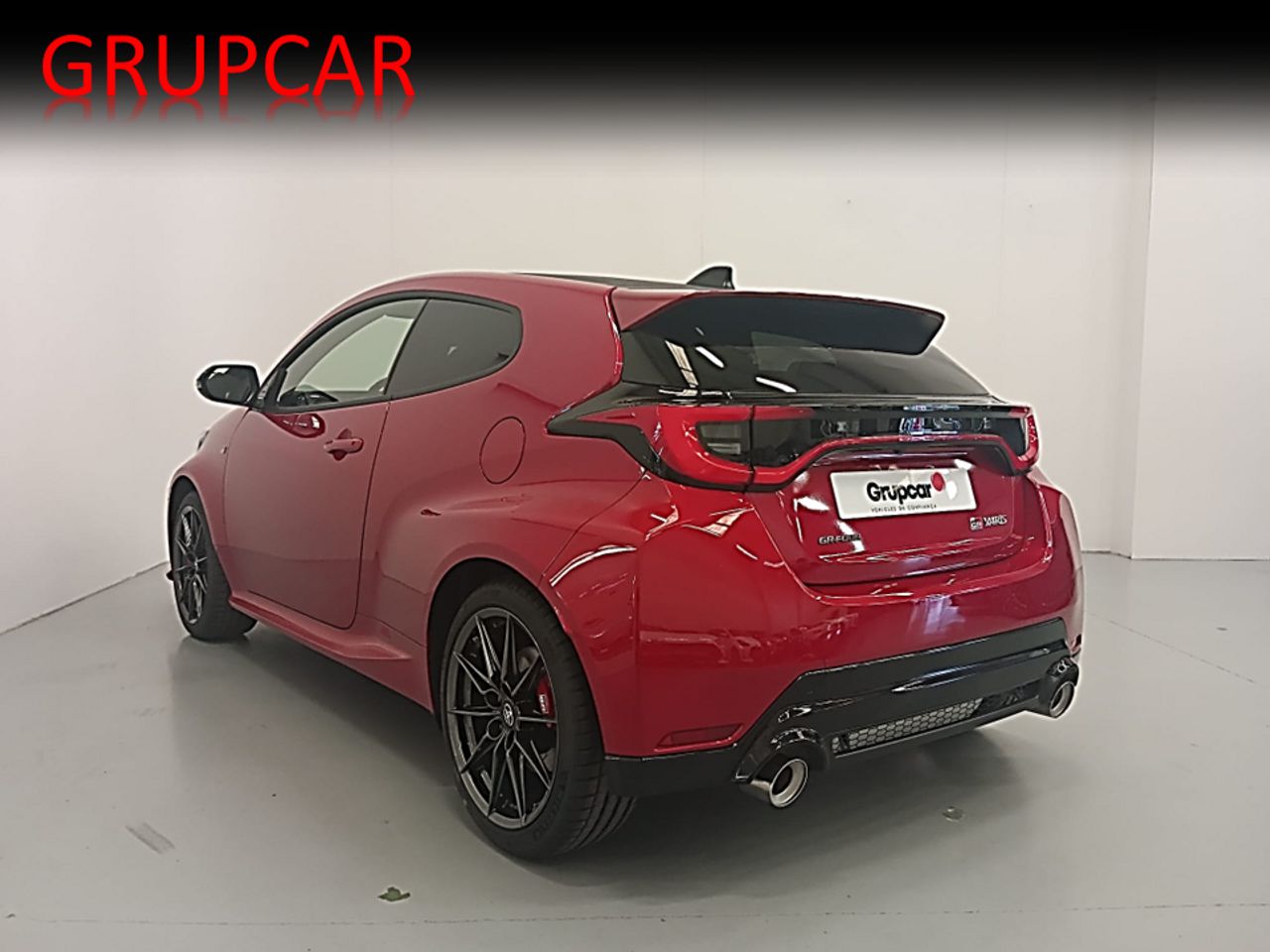 toyota yaris 2024 / foto grande (3)