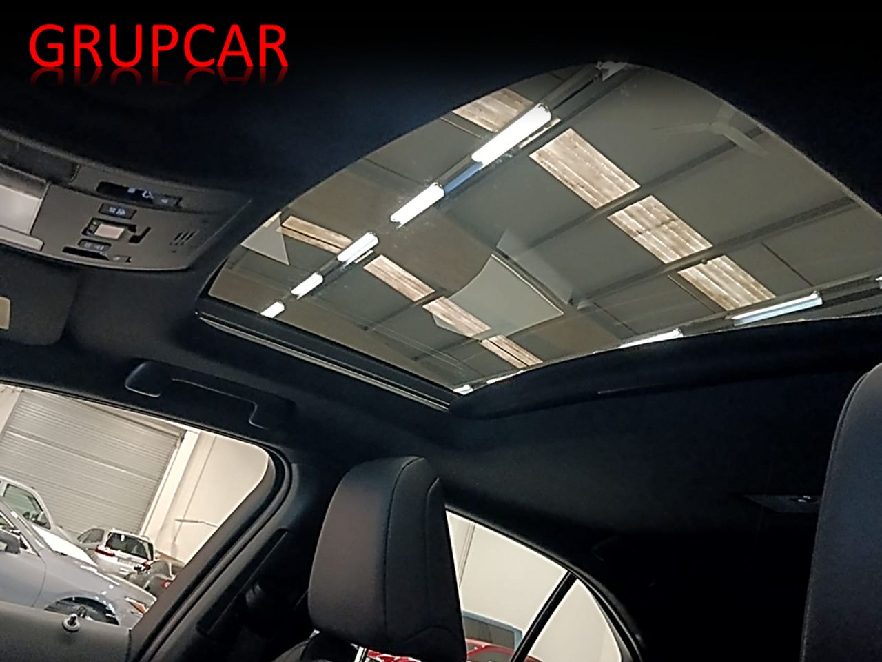 Lexus UX 300 e - foto 35