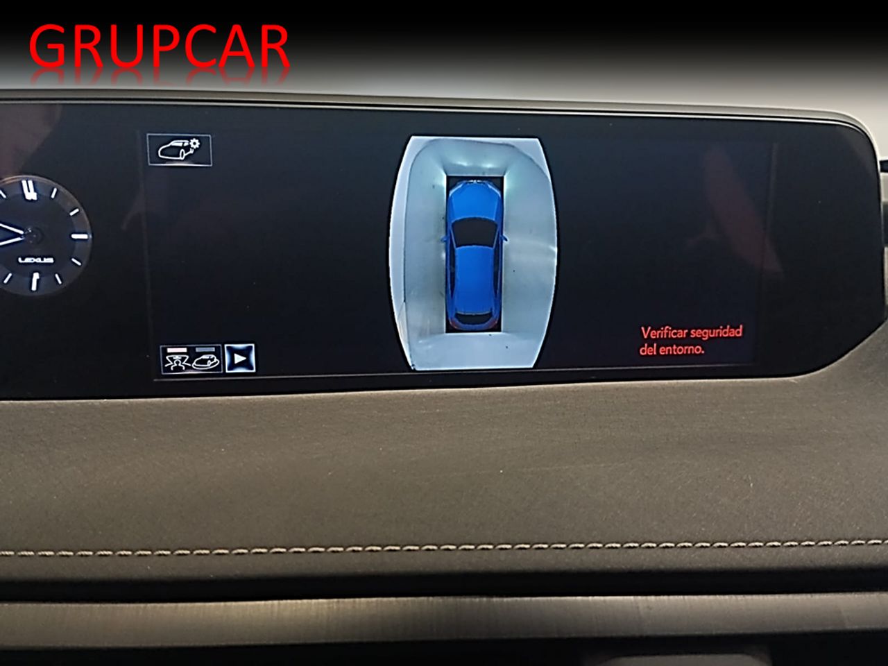 Lexus UX 300 e - foto 13