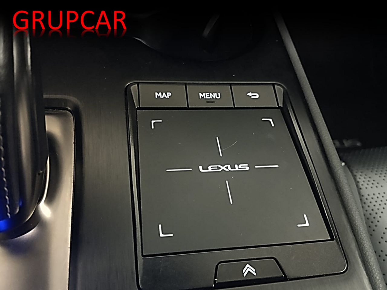 Lexus UX 300 e - foto 31