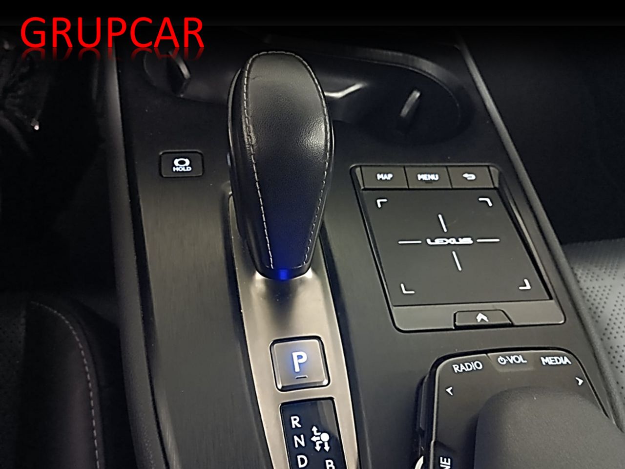 Lexus UX 300 e - foto 36