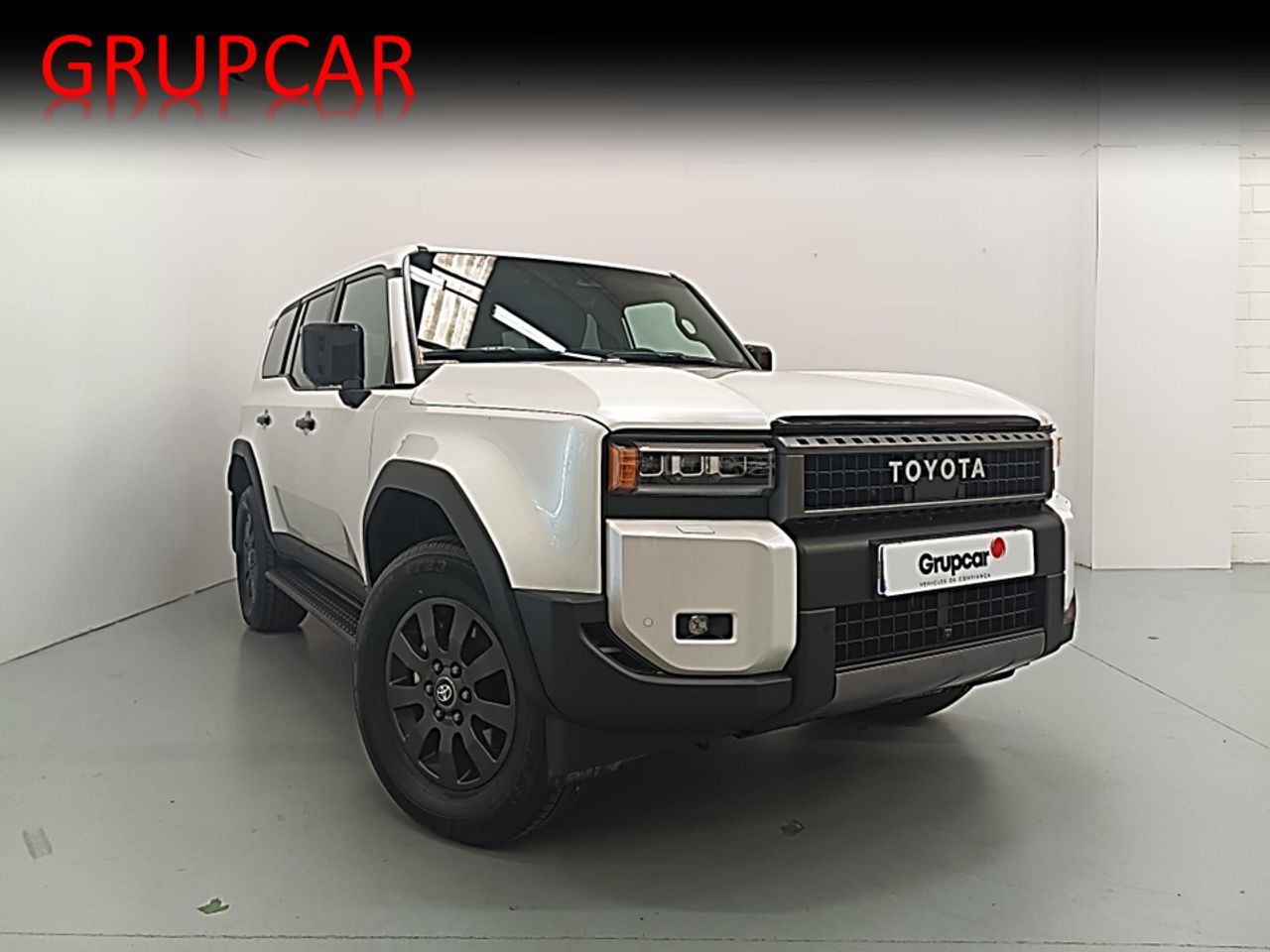 toyota land cruiser 2024 / foto grande (3)