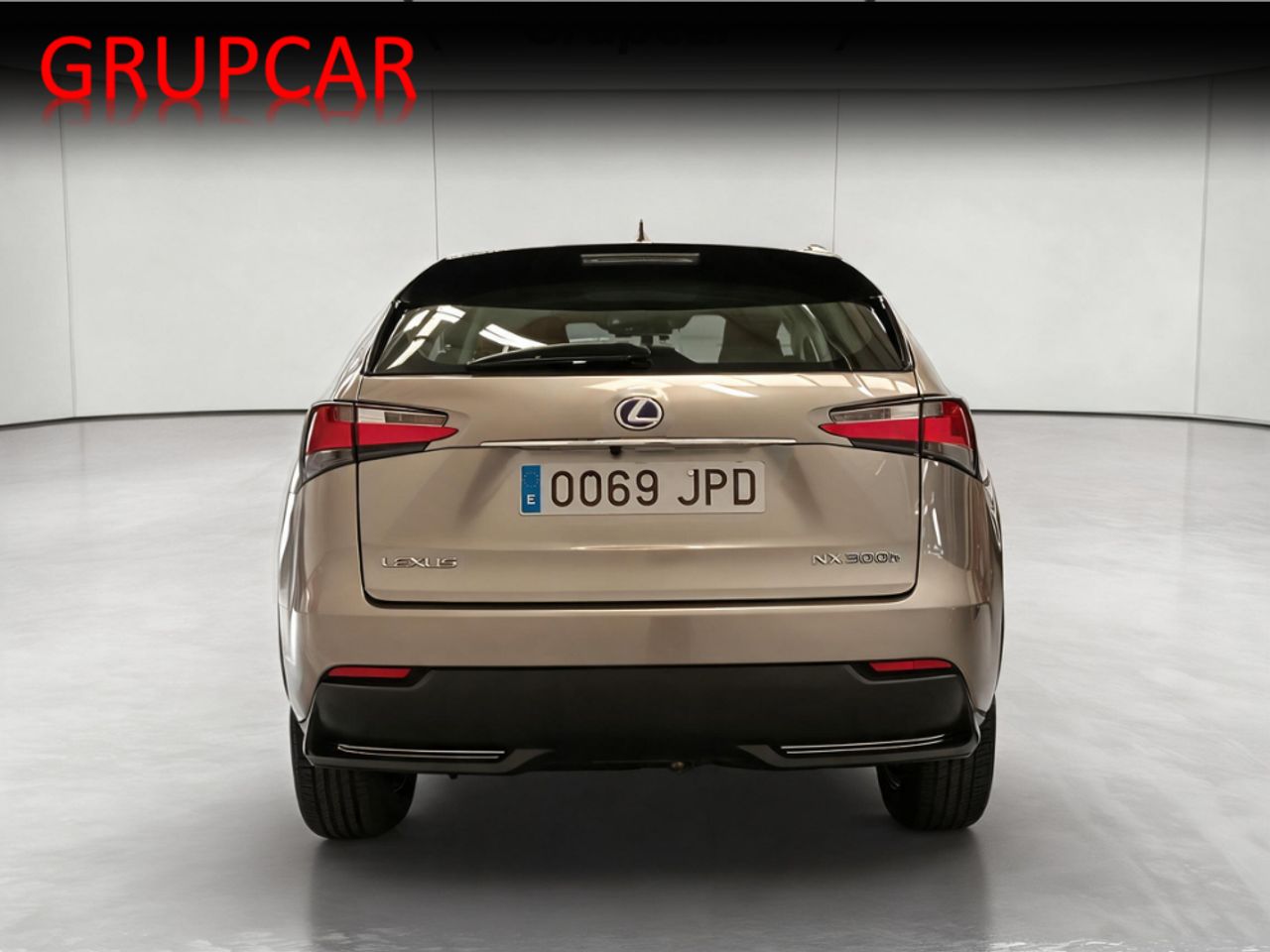 Lexus NX 300 h - foto 4