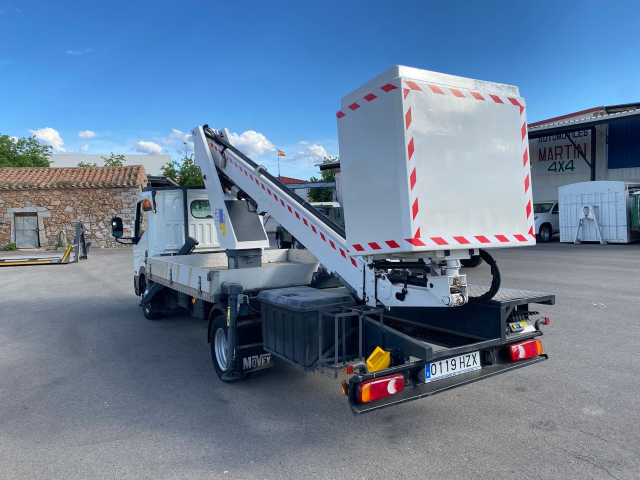 Nissan NT400 Cabstar 35.123 Comfort Cabina Abatible Larga - foto 6