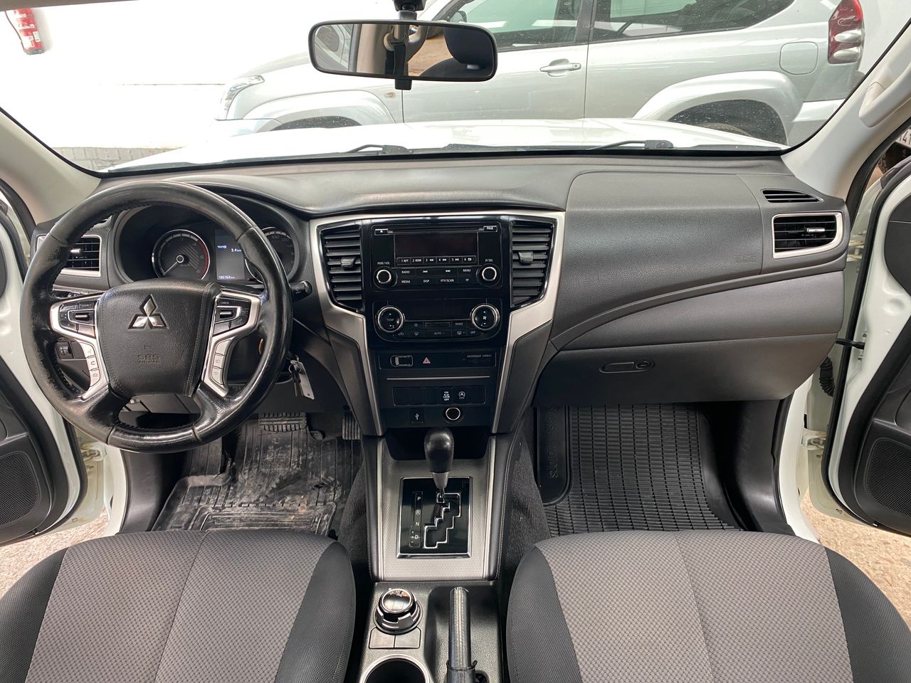 mitsubishi l200 2020 / foto grande (2)