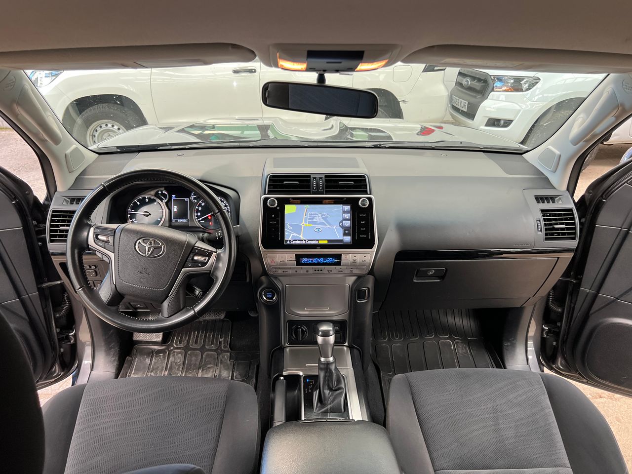toyota land cruiser 2020 / foto grande (2)