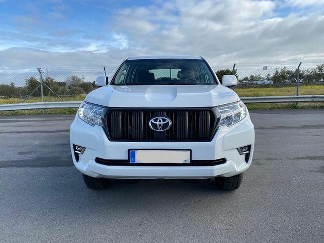 toyota land cruiser 2018 / foto grande (2)