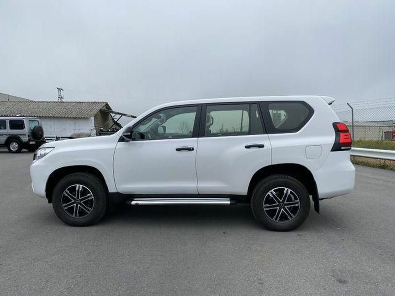 toyota land cruiser 2018 / foto grande (2)