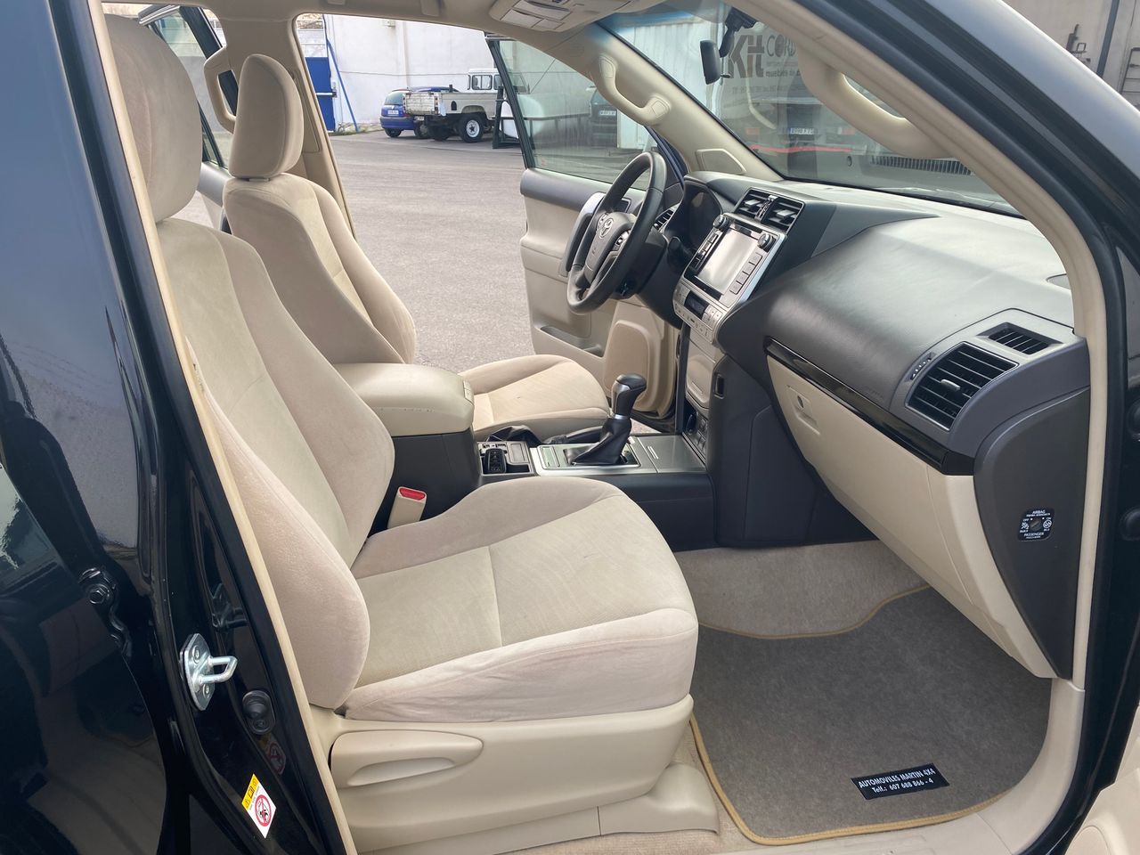 toyota land cruiser 2018 / foto grande (3)