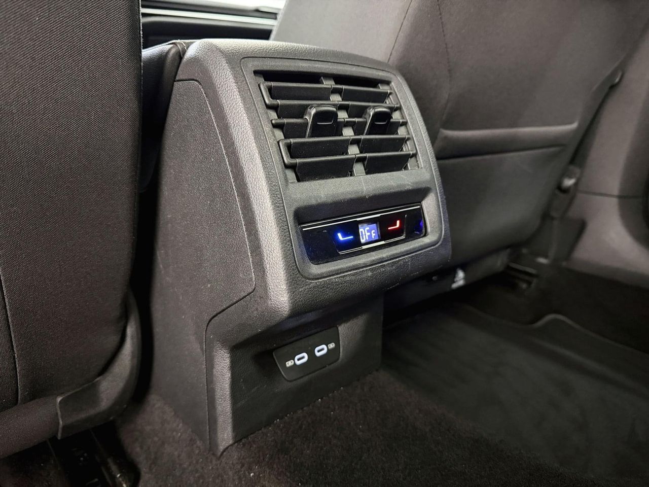 Volkswagen Golf Life 1.0 TSI 81kW (110CV) Variant - foto 42