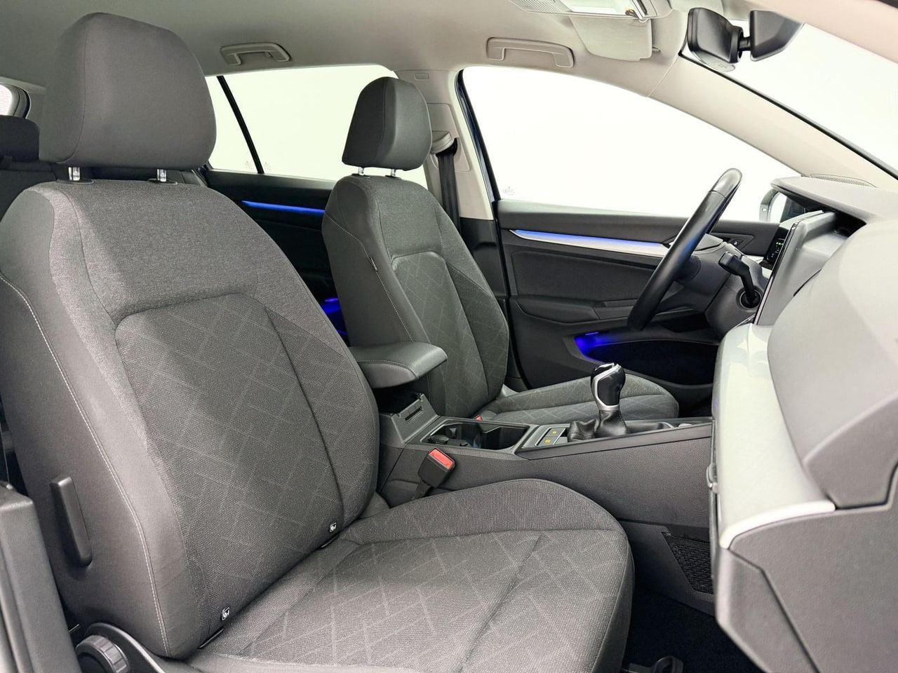 Volkswagen Golf Life 1.0 TSI 81kW (110CV) Variant - foto 40