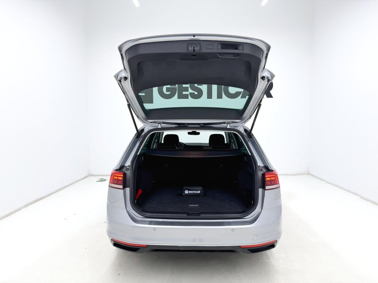 Volkswagen Passat Variant Executive 2.0 TDI 110kW (150CV) - foto 19