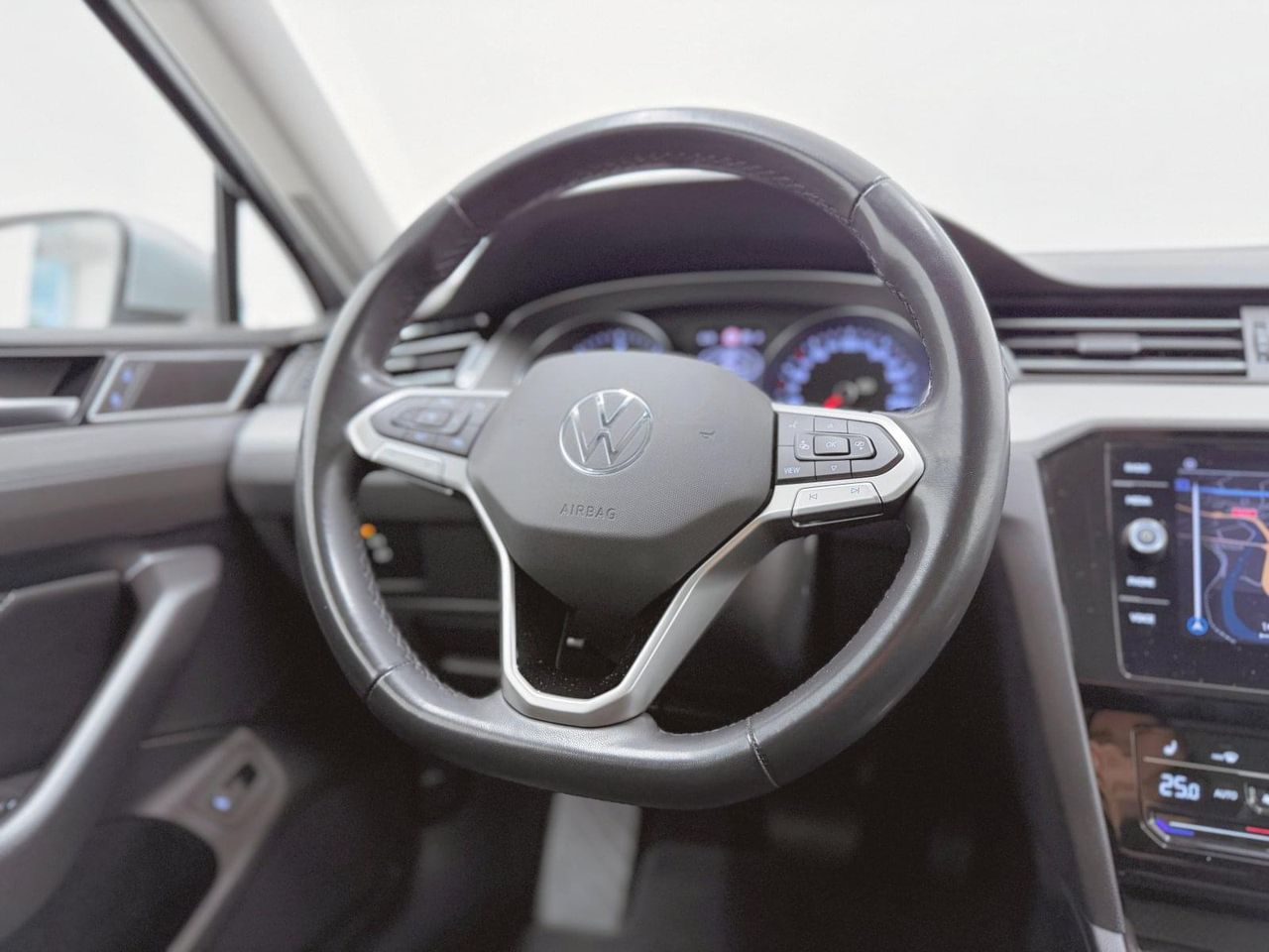 Volkswagen Passat Variant Executive 2.0 TDI 110kW (150CV) - foto 29