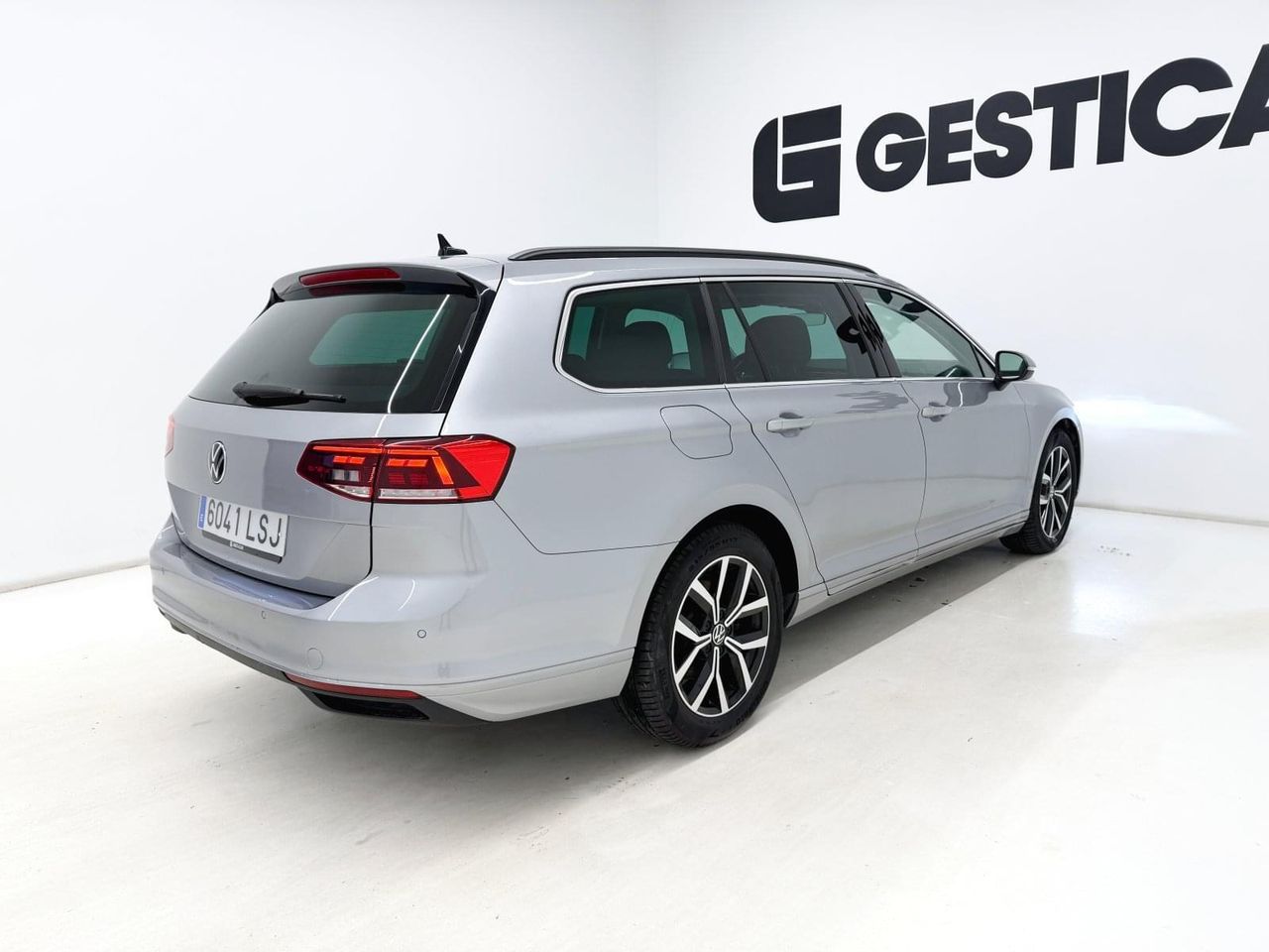 Volkswagen Passat Variant Executive 2.0 TDI 110kW (150CV) - foto 23