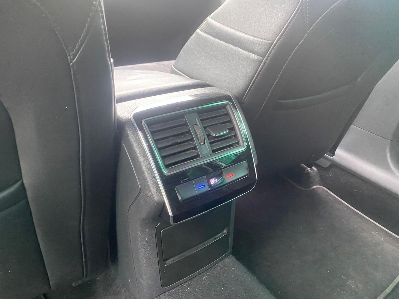 Skoda Superb Combi 2.0 TDI 150cv DSG Style - foto 16