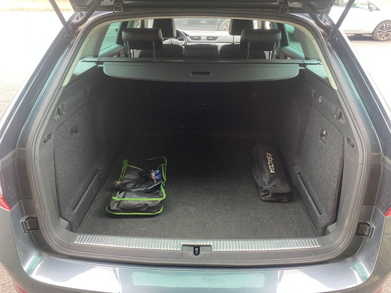 Skoda Superb Combi 2.0 TDI 150cv DSG Style - foto 6