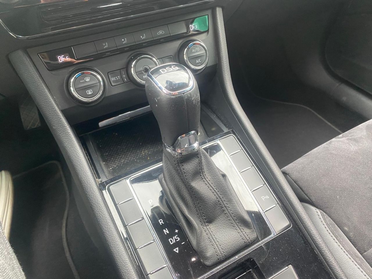 Skoda Superb Combi 2.0 TDI 150cv DSG Style - foto 15