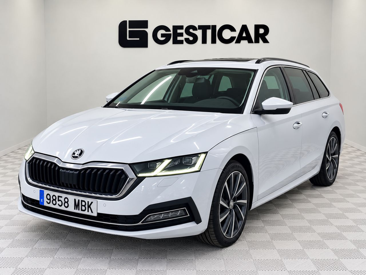 SKODA OCTAVIA 2.0 TDI DSG STYLE - foto 2