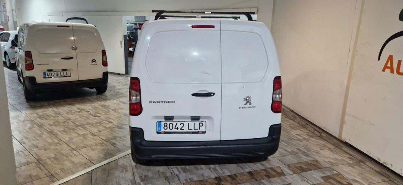 Peugeot Partner 1.5 HDI 102CV FURGON AIRE-CONTROL DE VELOCIDAD-LUNES AUTOMATICAS - Foto 9