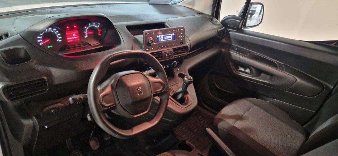Peugeot Partner 1.5 HDI 102CV FURGON AIRE-CONTROL DE VELOCIDAD-LUNES AUTOMATICAS - Foto 11