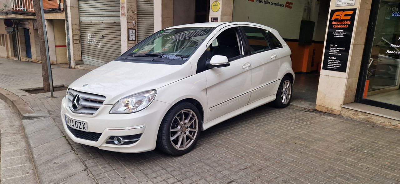 mercedes clase b 2011 / foto grande (3)