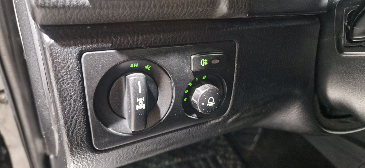 SsangYong Rexton SSANGYONG REXTON 270 XDI EXECUTIVE 4x4  PROFESIONAL AUTOMÁTICO 165CV TECHO ELECTRICO-CUERO-SENSORES TRASEROS - Foto 16