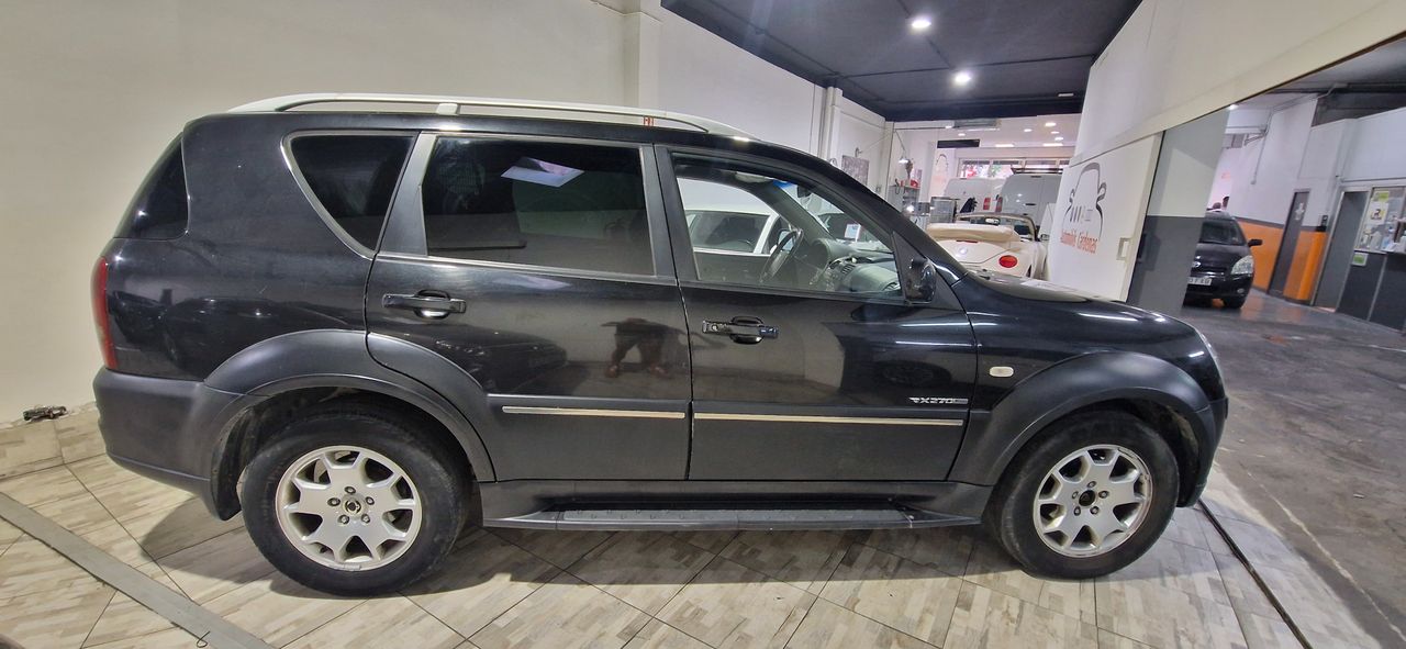SsangYong Rexton SSANGYONG REXTON 270 XDI EXECUTIVE 4x4  PROFESIONAL AUTOMÁTICO 165CV TECHO ELECTRICO-CUERO-SENSORES TRASEROS - Foto 10